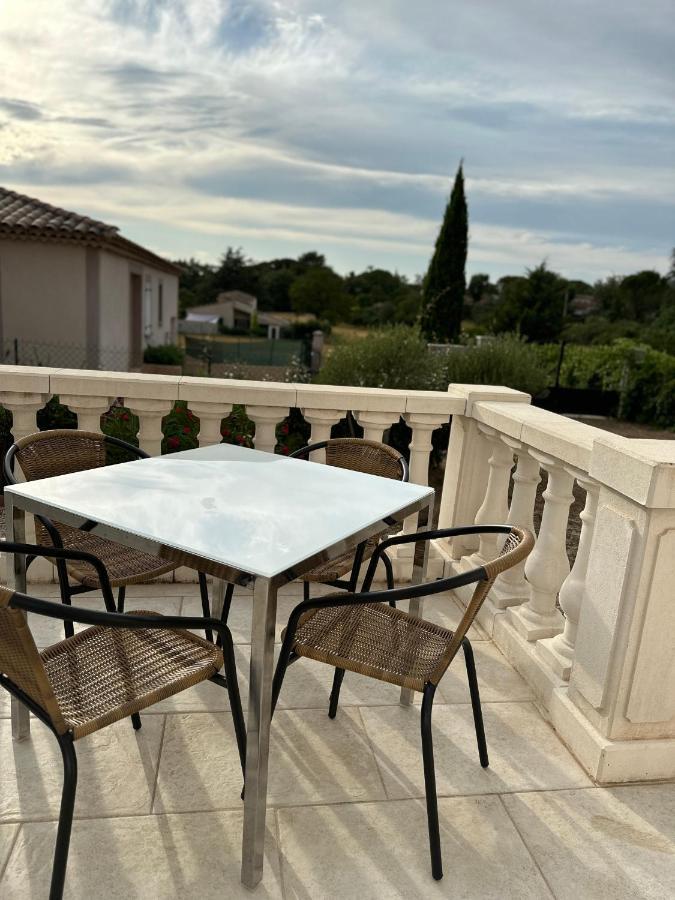 La Villa Du Rayol Saint Maximin Экстерьер фото